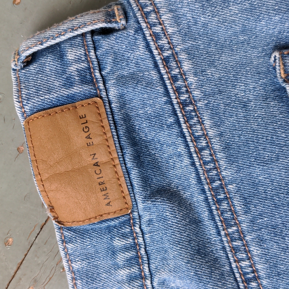 American Eagle distressed mom shorts - Picture 4 of 5